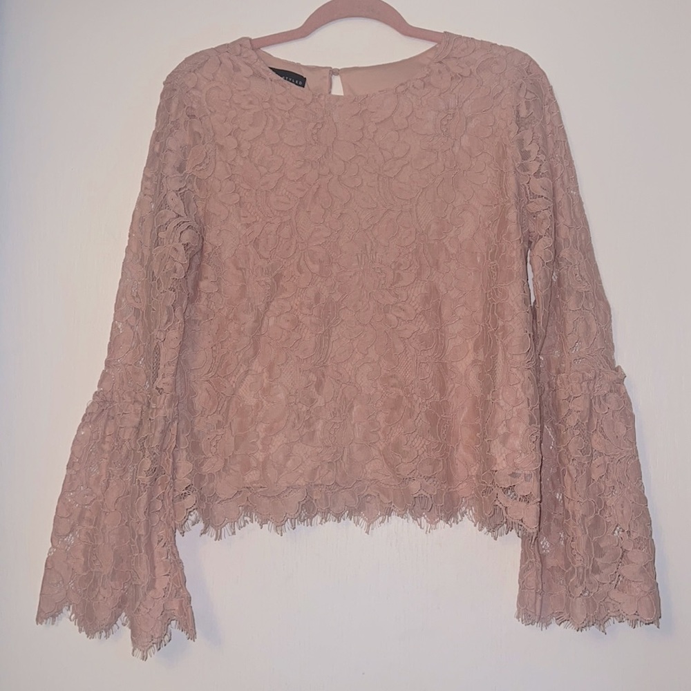 Blush colored lace Top. Size Small in Women’s. Blouse.